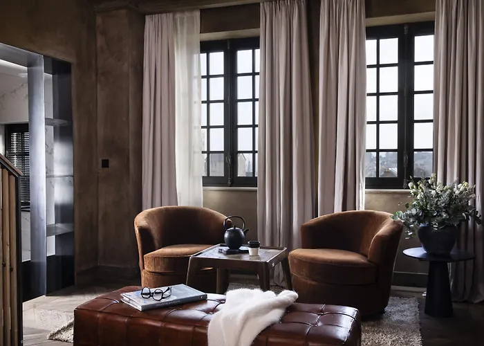 Saint-Delis Hotel & Spa - La Maison Du Peintre - Relais & Chateaux
